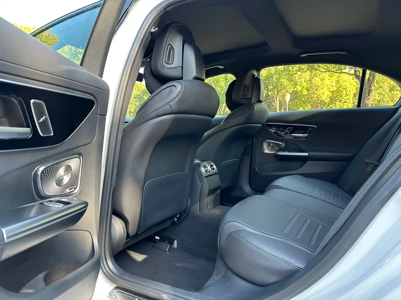Mercedes-Benz C-Class 2024 Facelift C 260 L Moonlight Sport фото 7