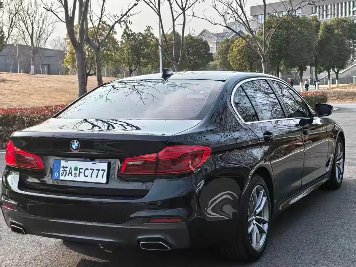 BMW 5 Series 2020 525Li M Sport Package фото 15