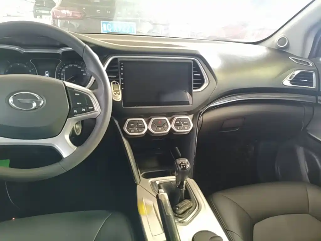 صورة 13 - GAC Trumpchi GS4