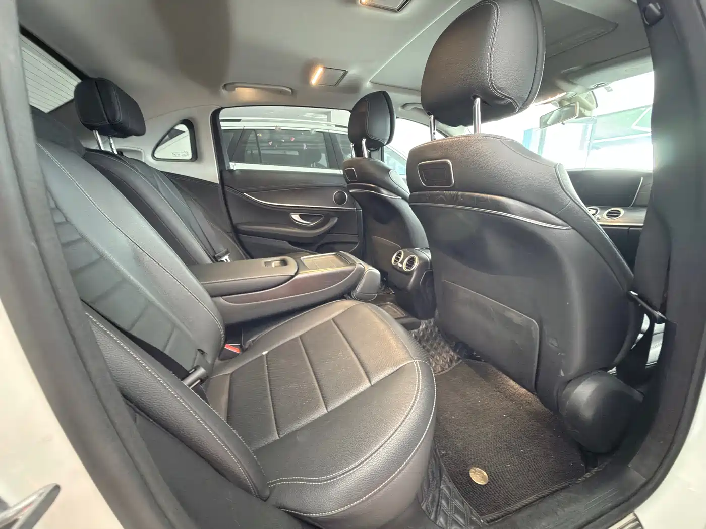 Mercedes-Benz E-Class 2018 Facelift E 200 L Sport фото 7