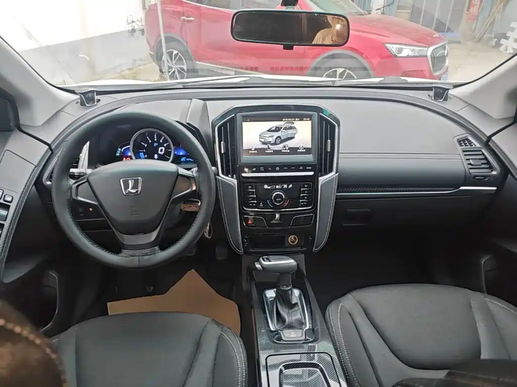 Luxgen U6 SUV 2019 2017 Facelift 1.6T Innovation