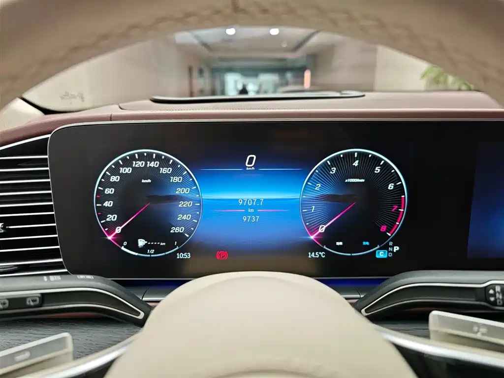 Mercedes-Benz Maybach GLS 2025 GLS 600 4MATIC Polar Night Edition фото 10