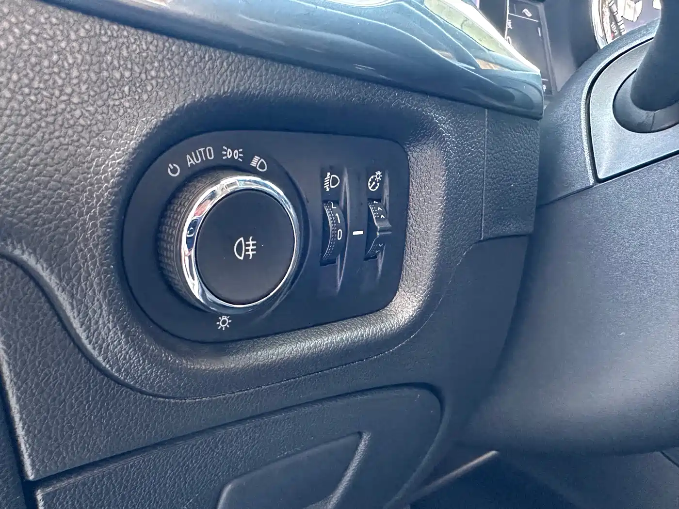Buick Verano 2016 Hatchback 15S Automatic Leading фото 8