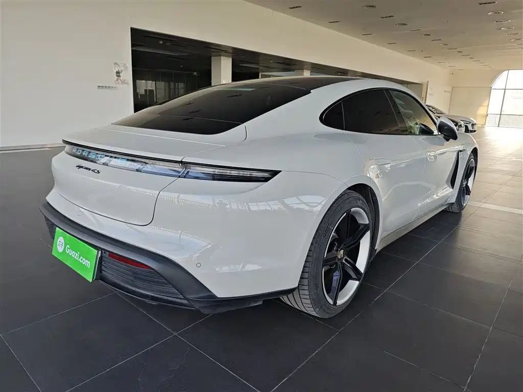 Porsche Taycan 2020 Taycan фото 7