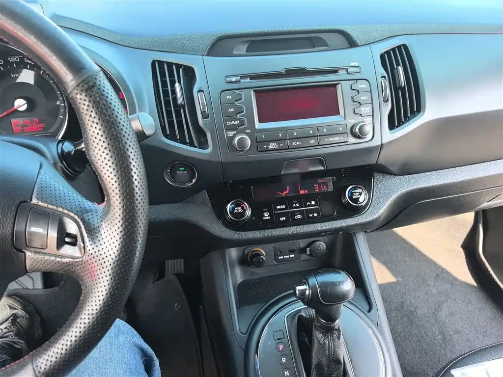 Kia Sportage 2014 2.0L Automatic 2WD GLS фото 10