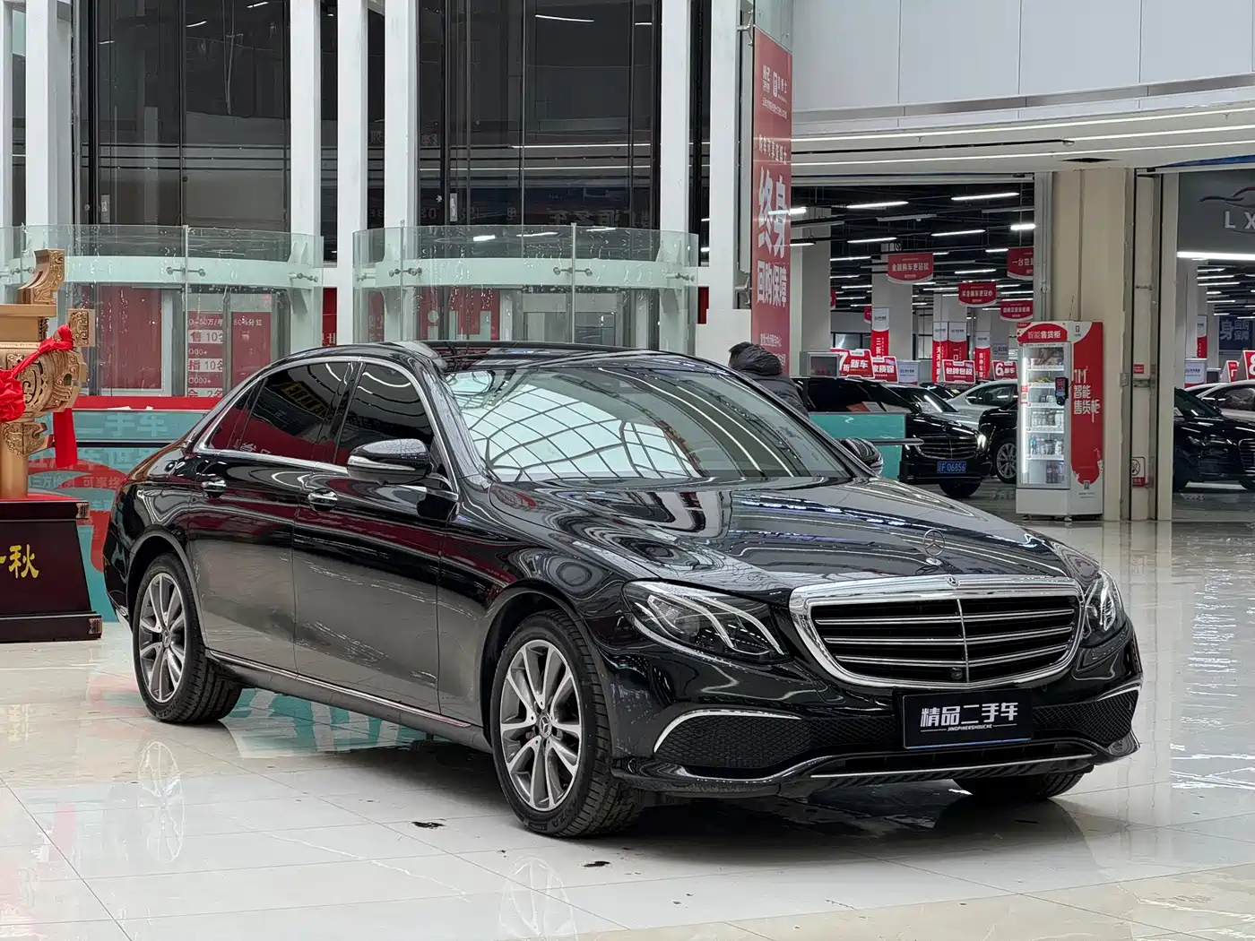 Mercedes-Benz E-Class 2016 E 300 L Luxury фото 3