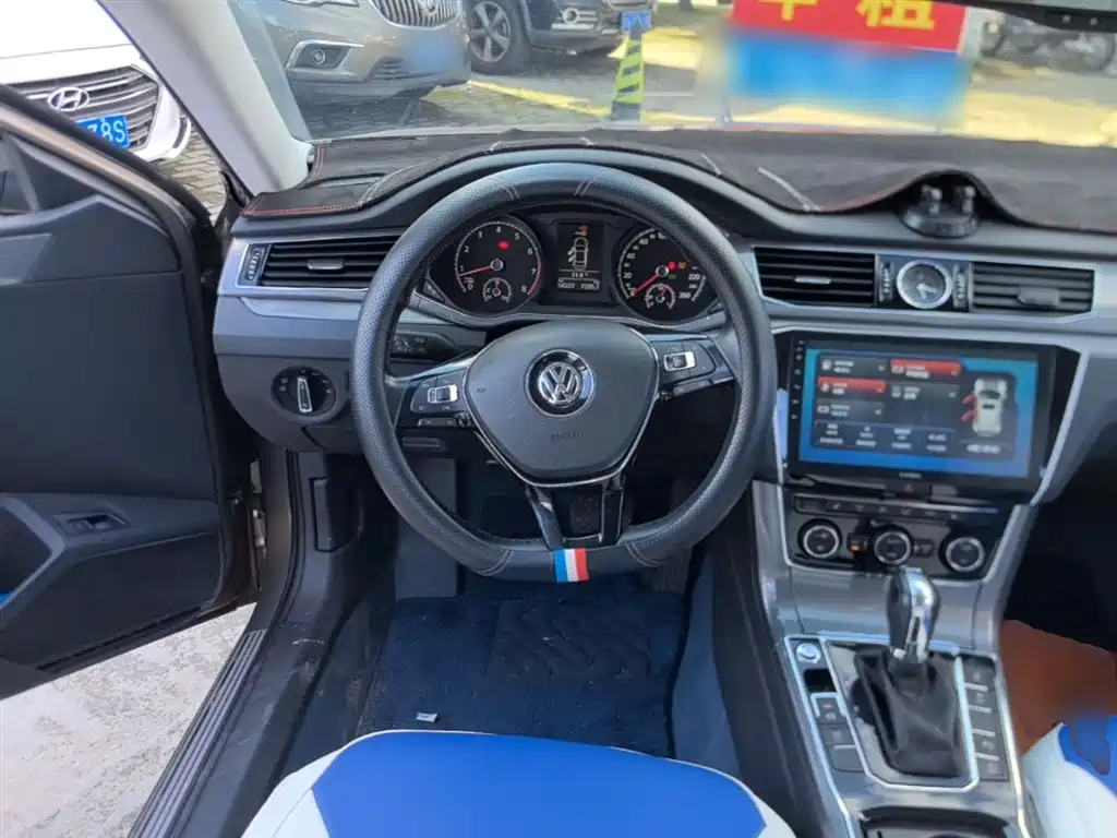 Volkswagen Passat 2017 330TSI DSG Prestige фото 11
