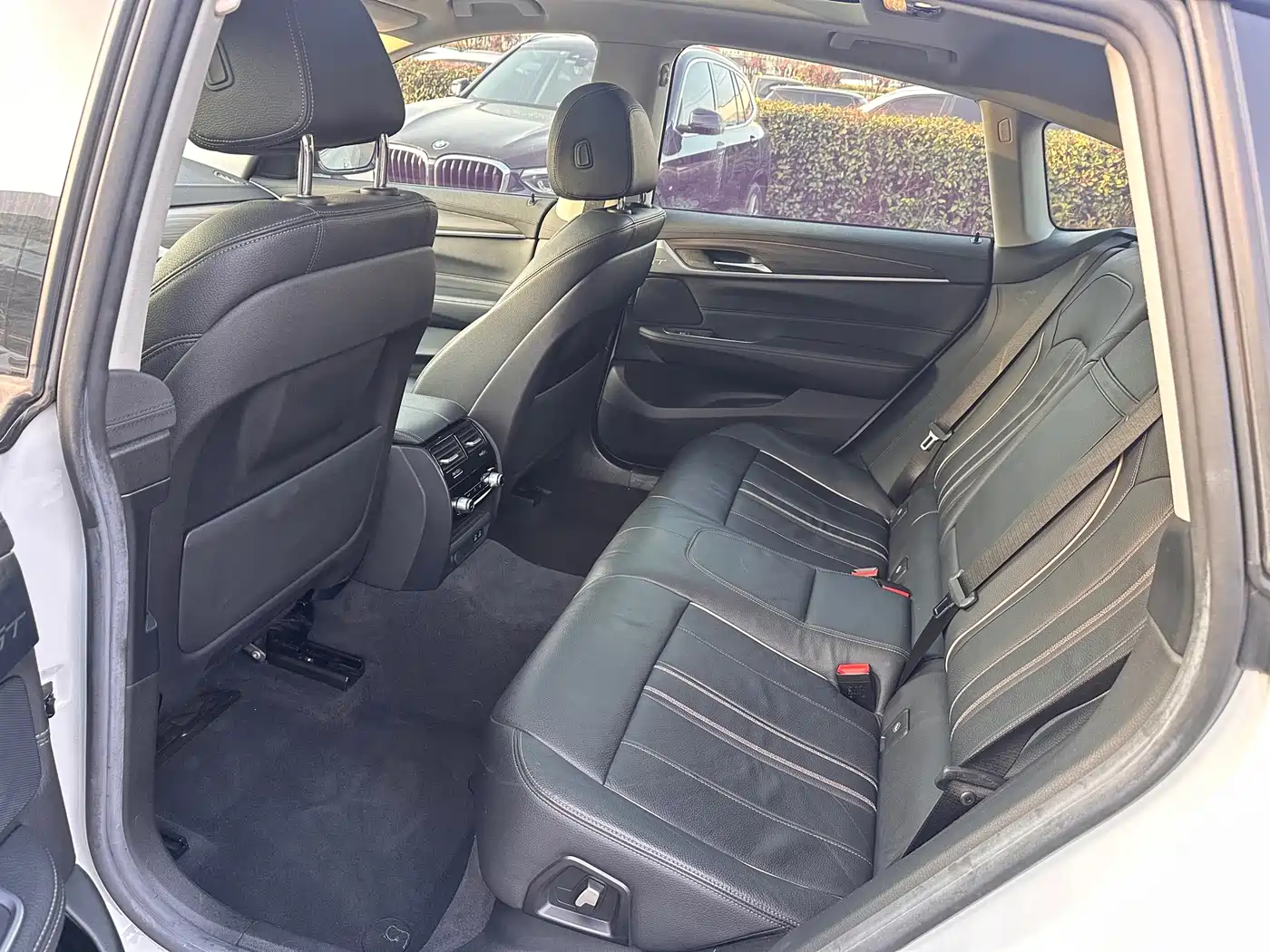 BMW 6 Series GT 2020 630i Luxury Design Package фото 5