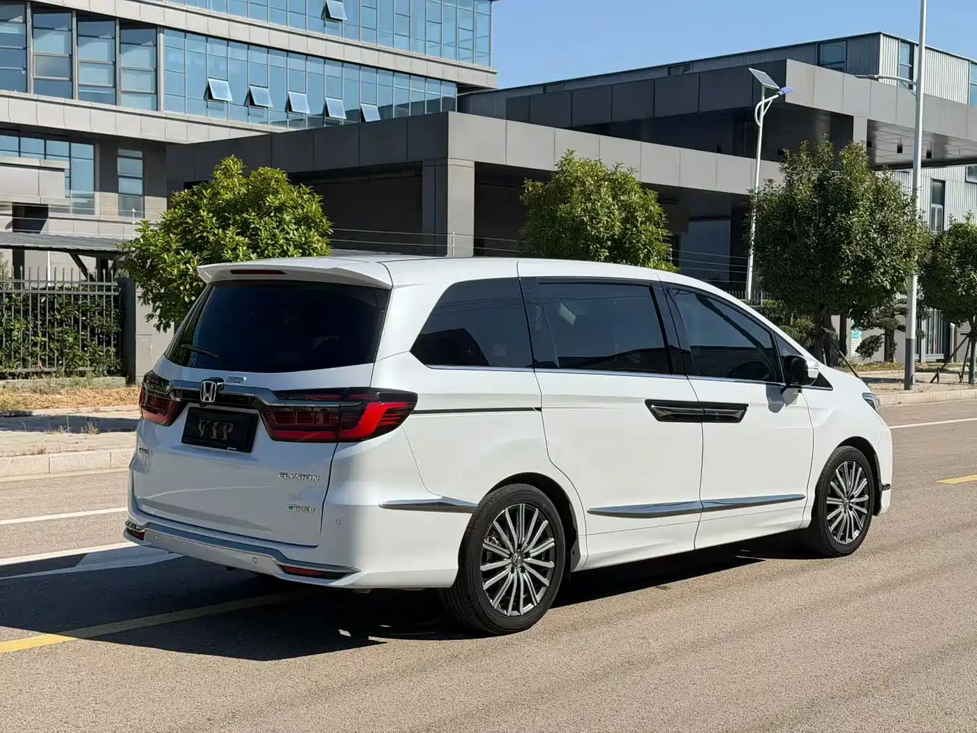 Honda Elysion 2024 2024 2.0L e:HEV Luxury Edition