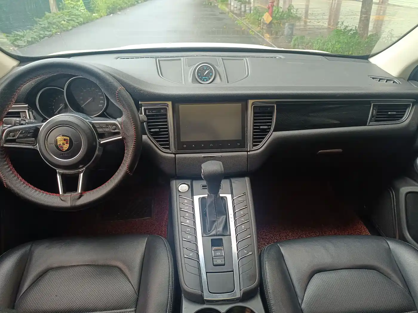 Фото 8 - Zotye SR9