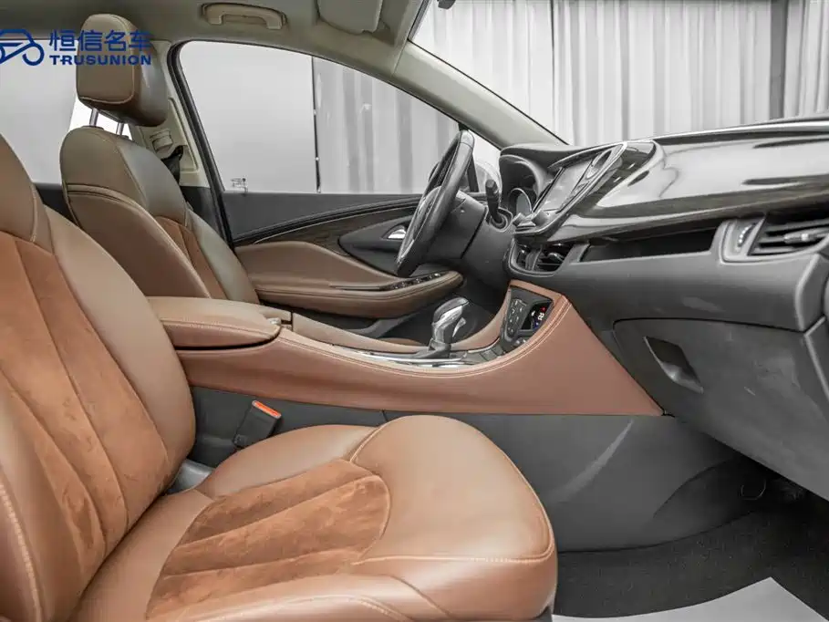 Buick Envision Plus 2017 20T FWD Elite фото 15