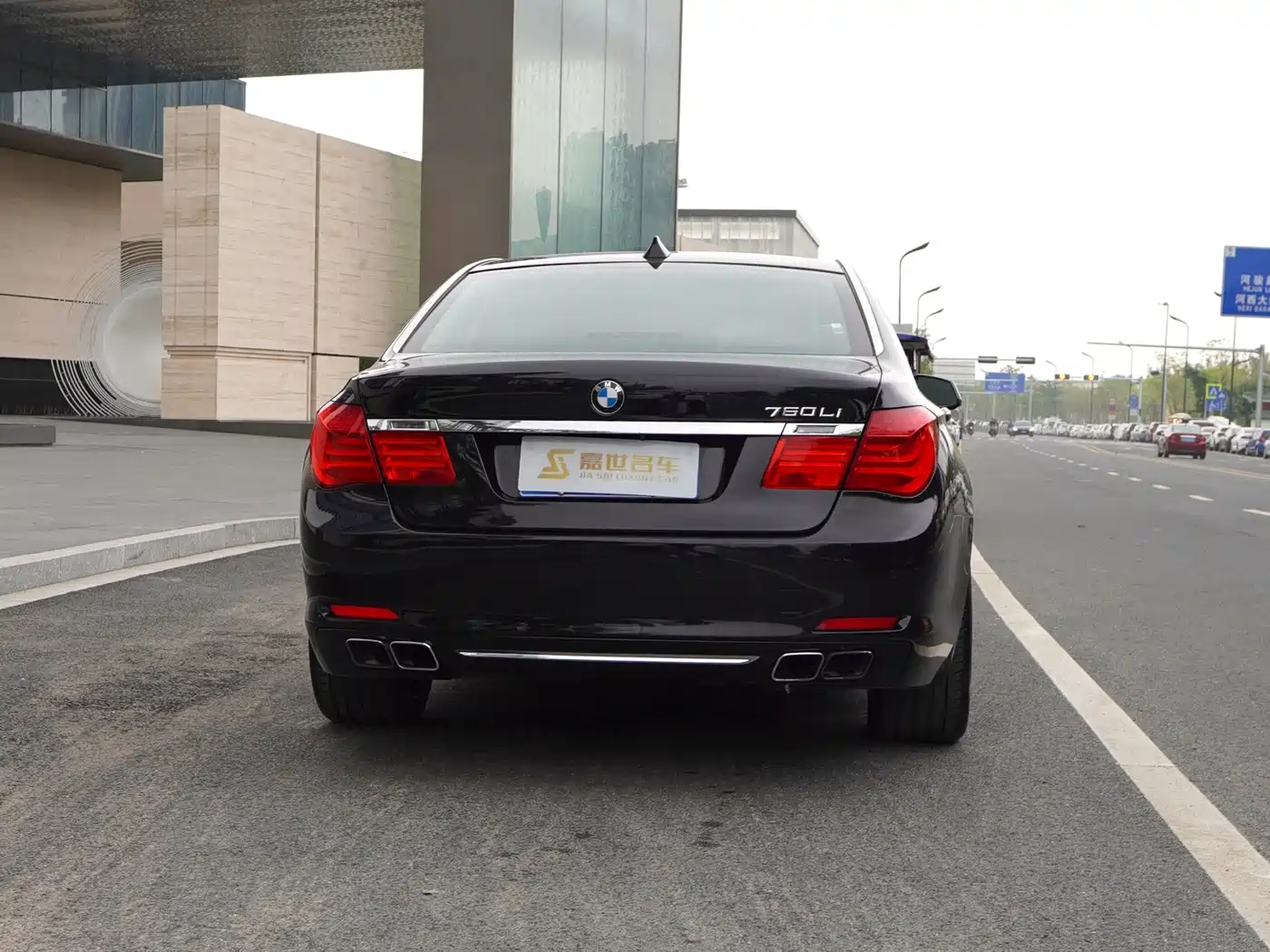 BMW 7 Series 2010 760Li фото 11