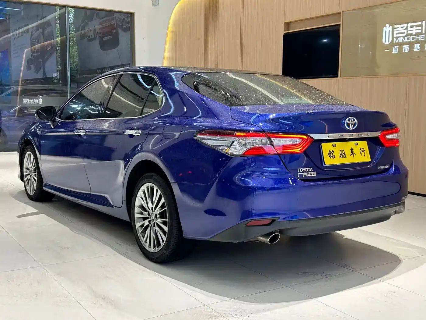 Toyota Camry 2019 Hybrid 2.5HG Luxury Edition China V фото 4