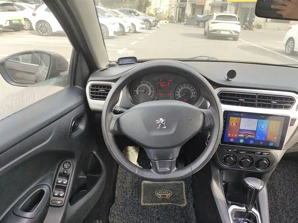 Peugeot 301 2016 1.6L Auto Comfort Edition фото 3