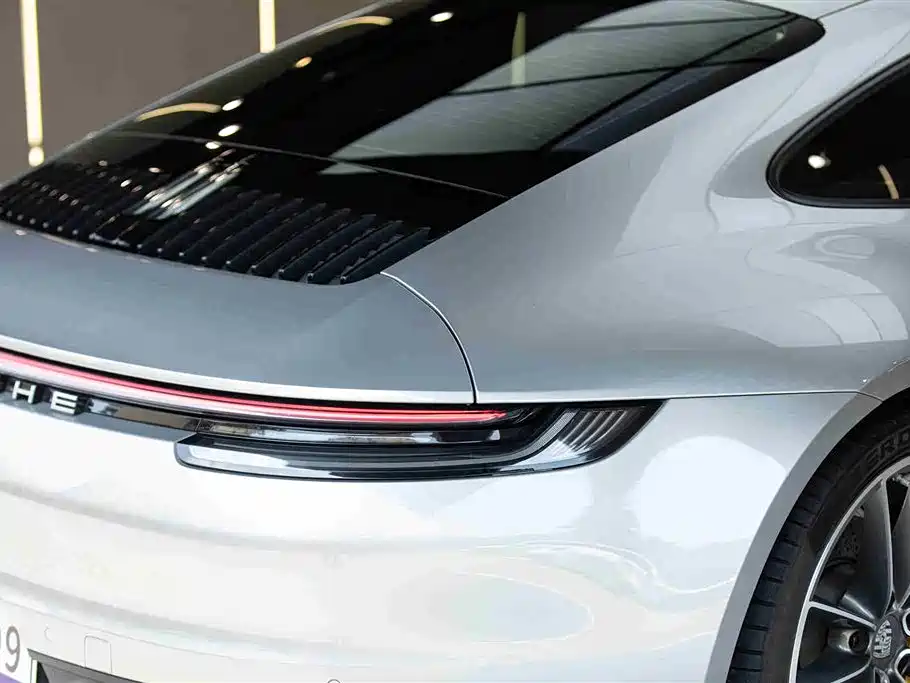 Porsche 911 2023 Carrera 3.0T фото 8