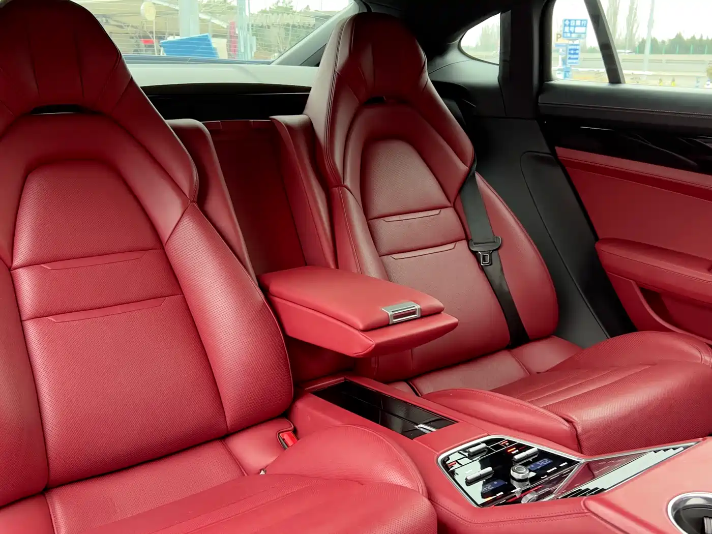 Porsche Panamera 2021 Panamera 4 Executive Long Wheelbase 2.9T фото 23