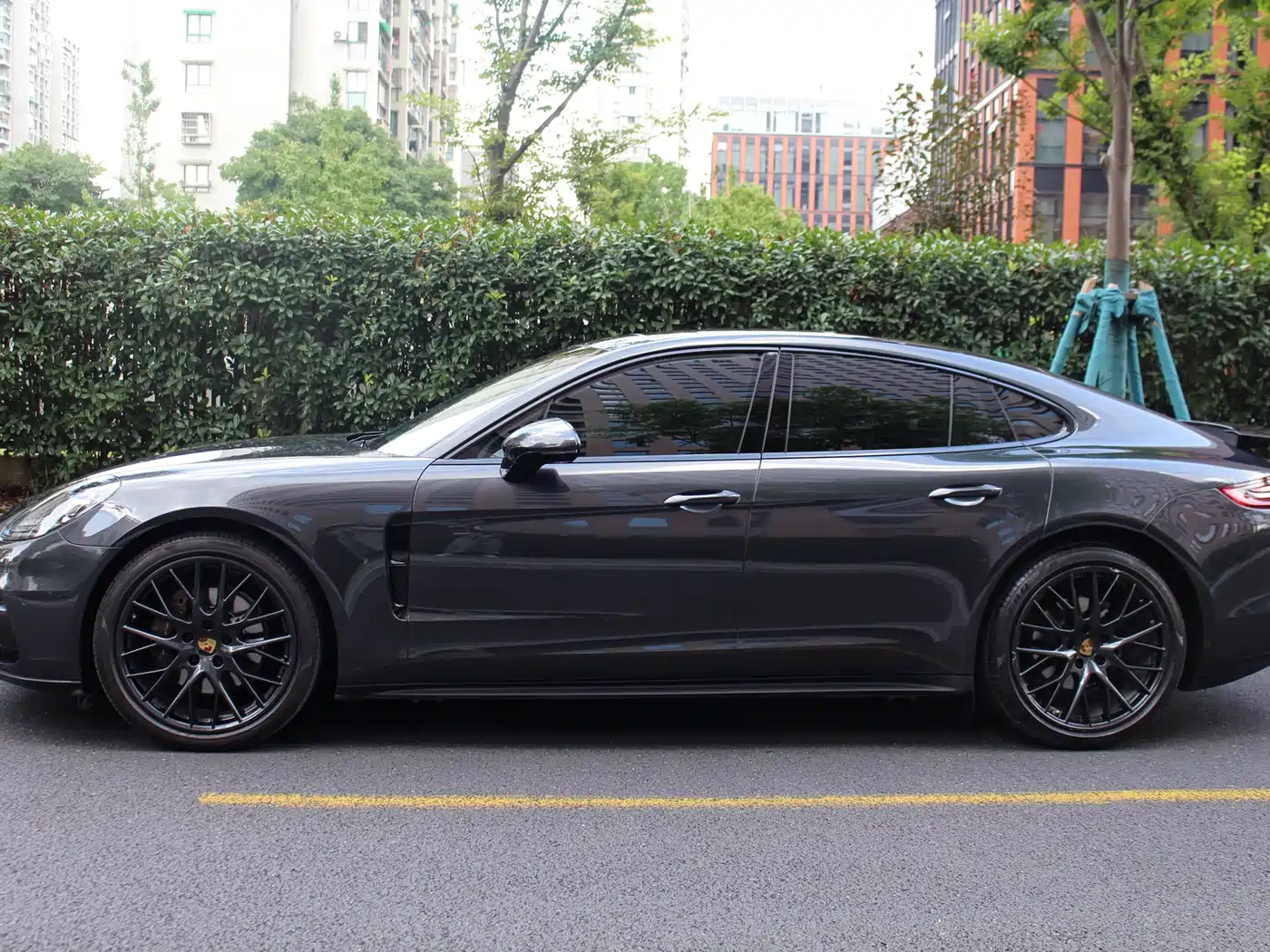 Porsche Panamera 2020 Panamera 10th Anniversary Edition 2.9T фото 4