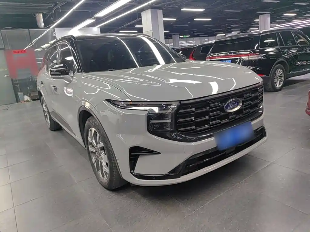 Фото 4 - Ford Edge