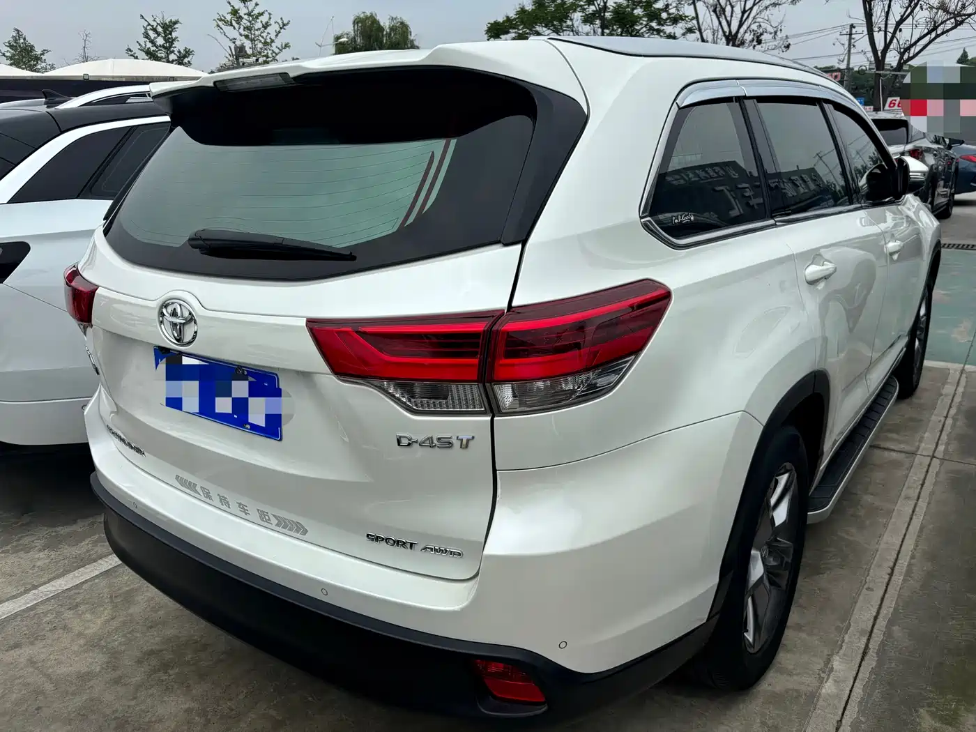 Toyota Highlander 2018 2.0T 4WD Luxury 7-seater (China V) фото 4