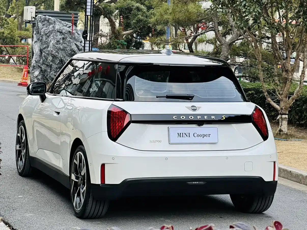 MINI ELECTRIC  COOPER