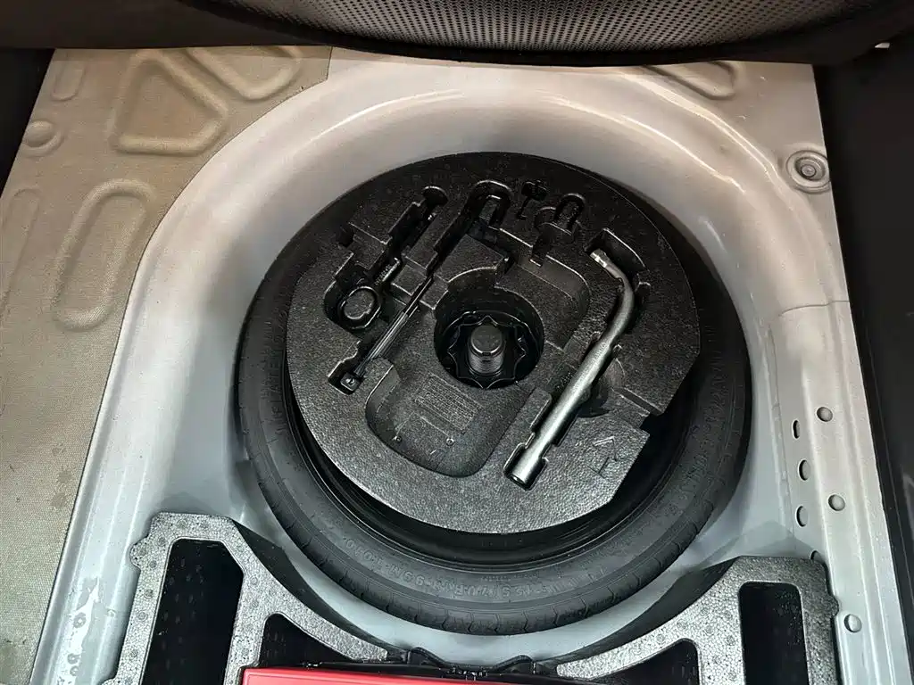 Škoda Kamiq 2021 1.5L Auto Comfort Edition фото 10