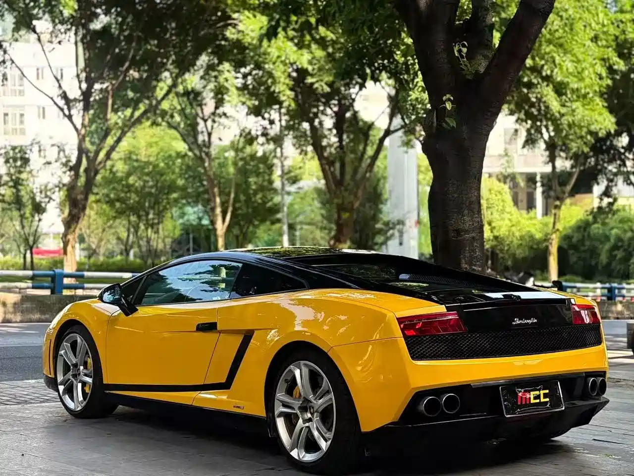 Lamborghini Gallardo 2011 LP 550-2 Tricolore фото 17