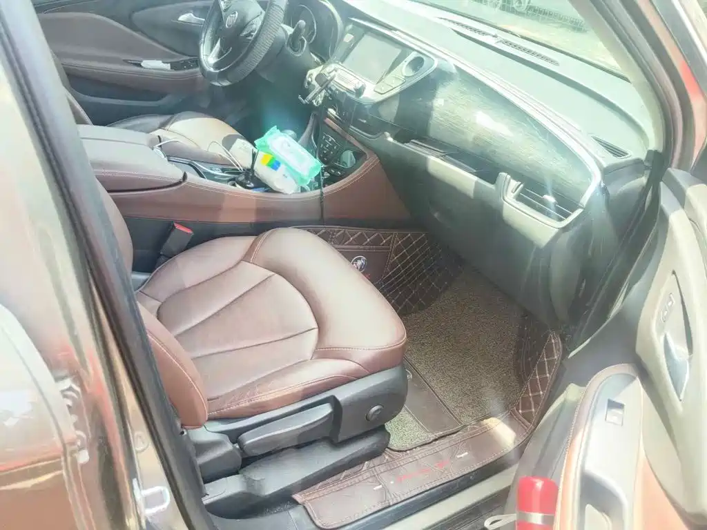 Photo 12 - Buick Envision Plus