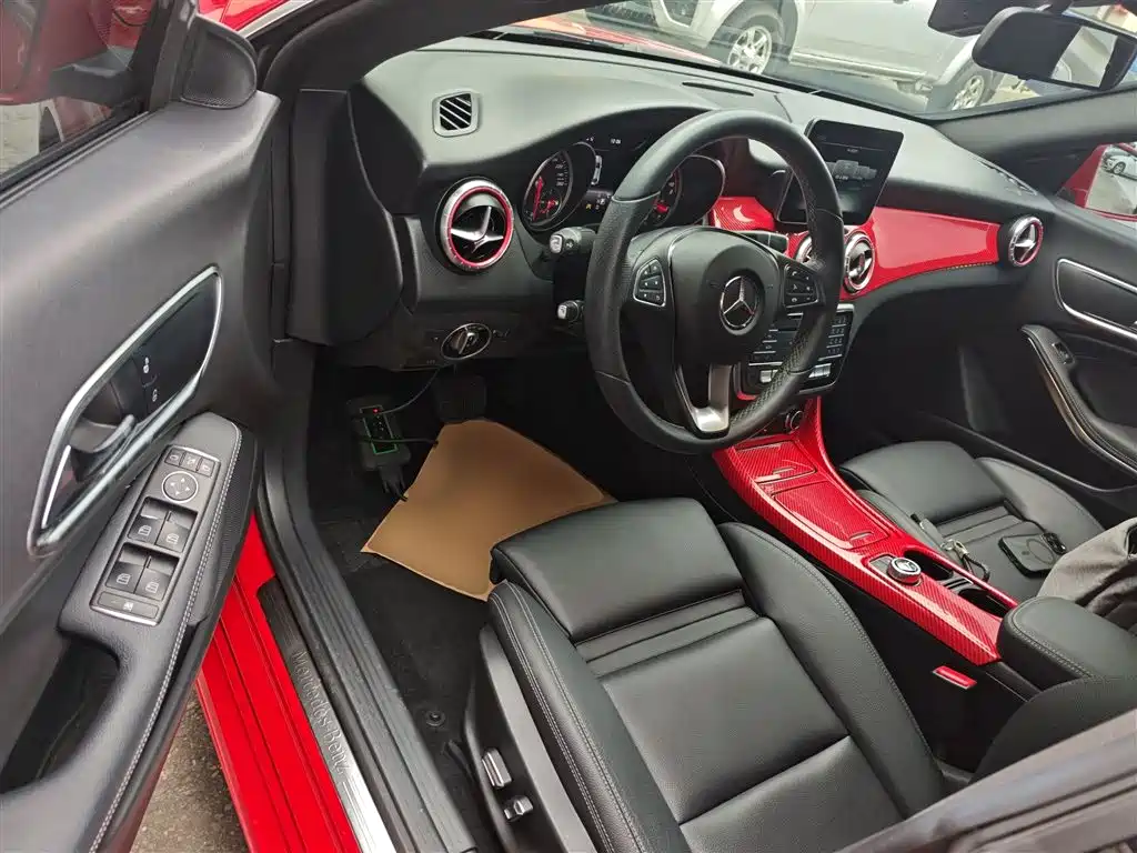Mercedes-Benz CLA (Import) 2017 Facelift CLA 200 Dynamic фото 16