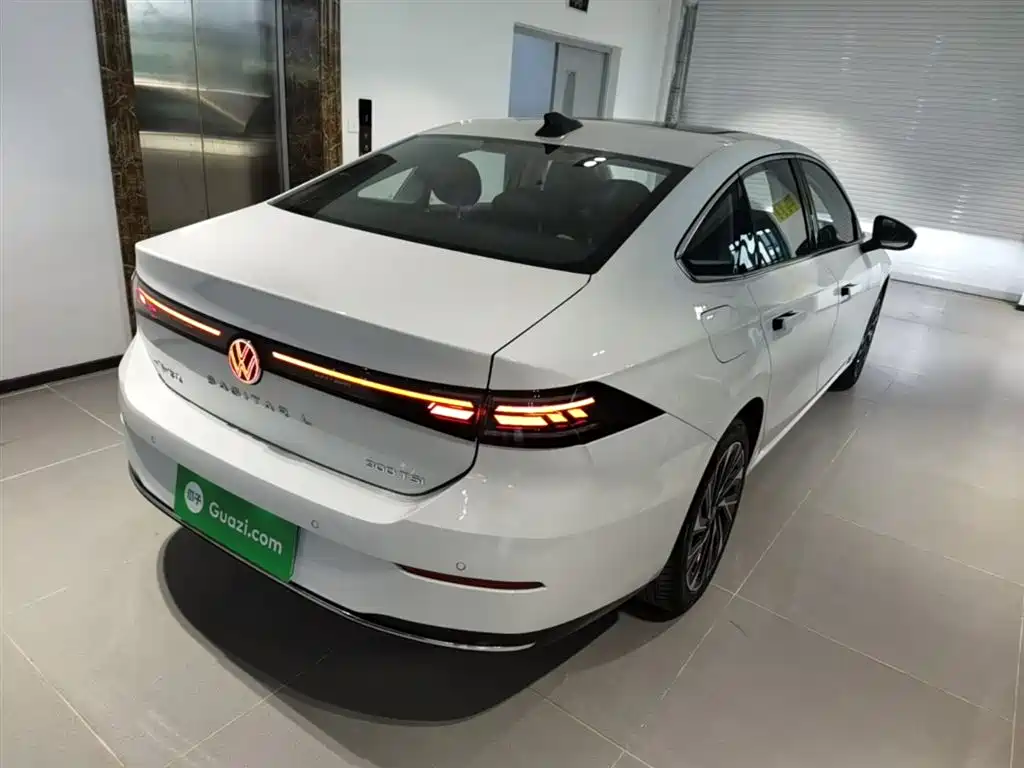 Volkswagen Sagitar 2025 300TSI DSG High-end Model фото 7