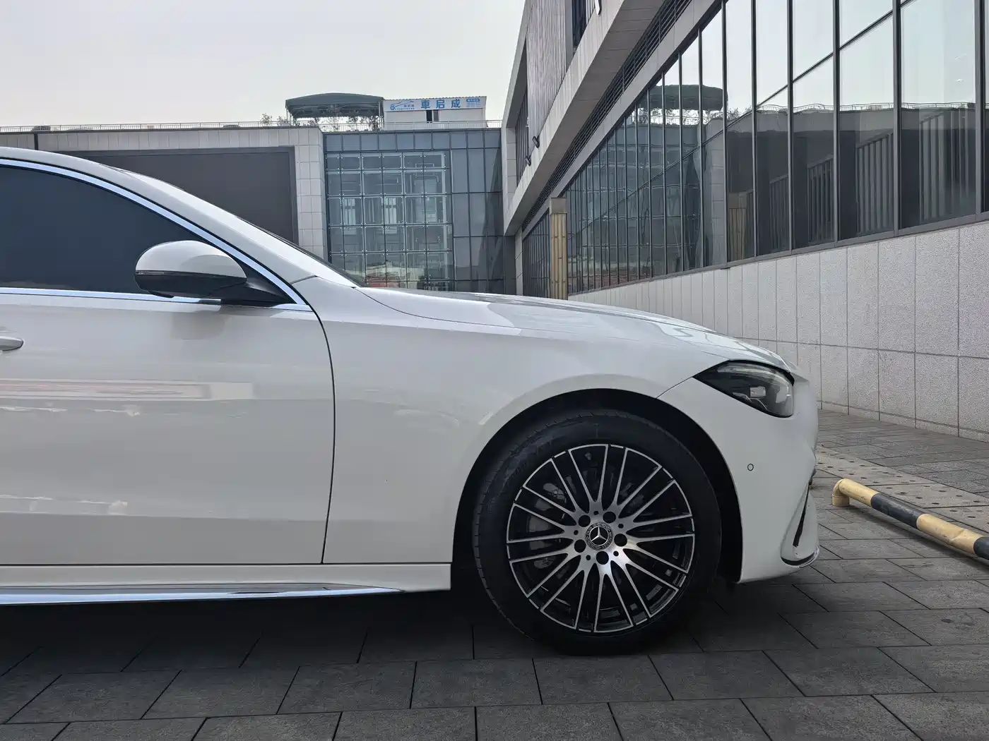 Mercedes-Benz C-Class 2024 Facelift C 260 L 4MATIC Sport фото 22