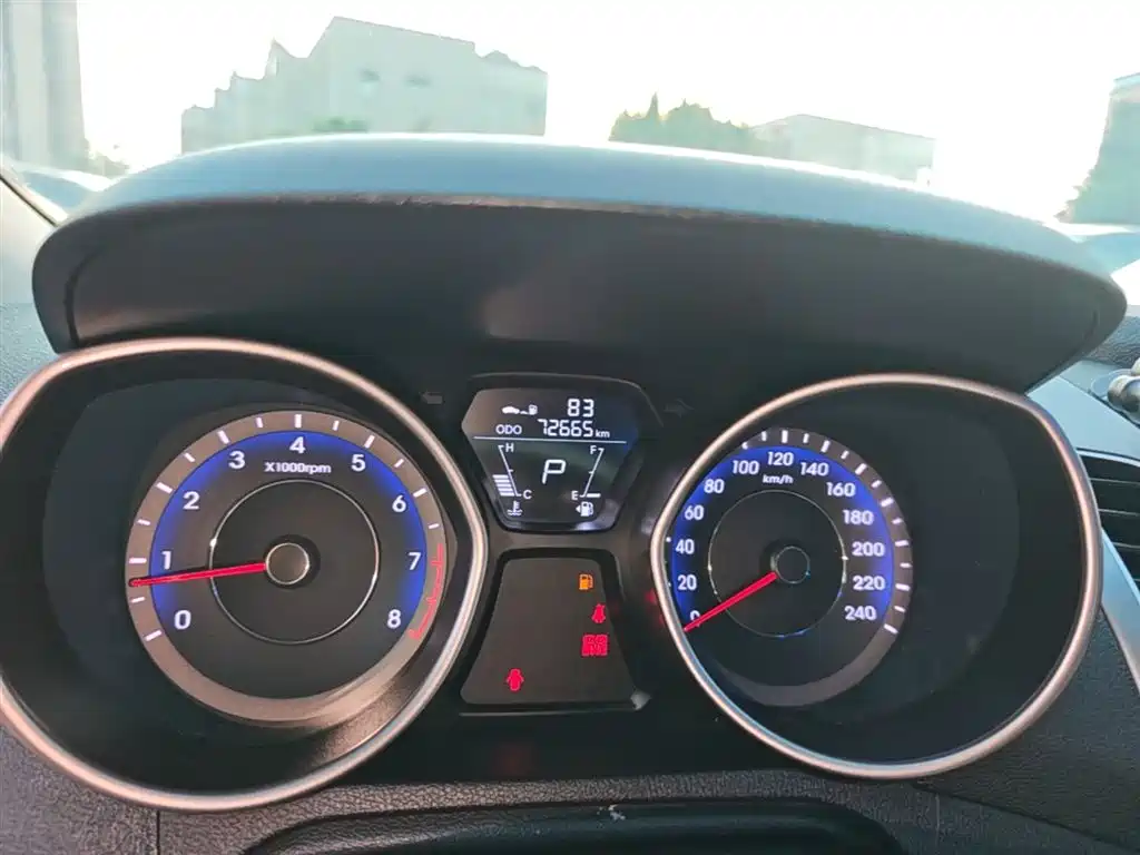 Hyundai Langdong 2016 1.6L Automatic Smart Edition фото 12