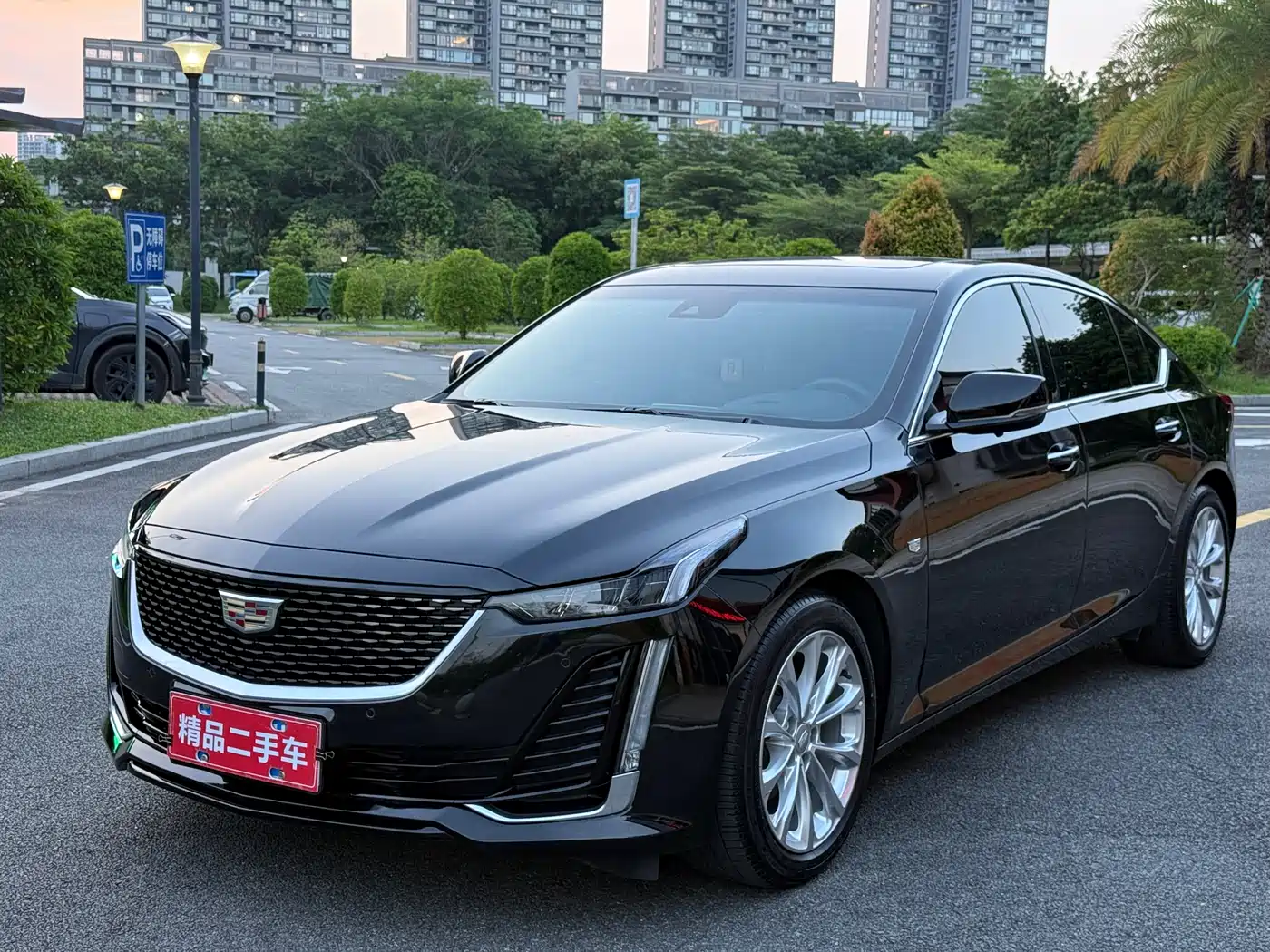 Cadillac CT5 2023 28T Luxury Style (Standard Edition)