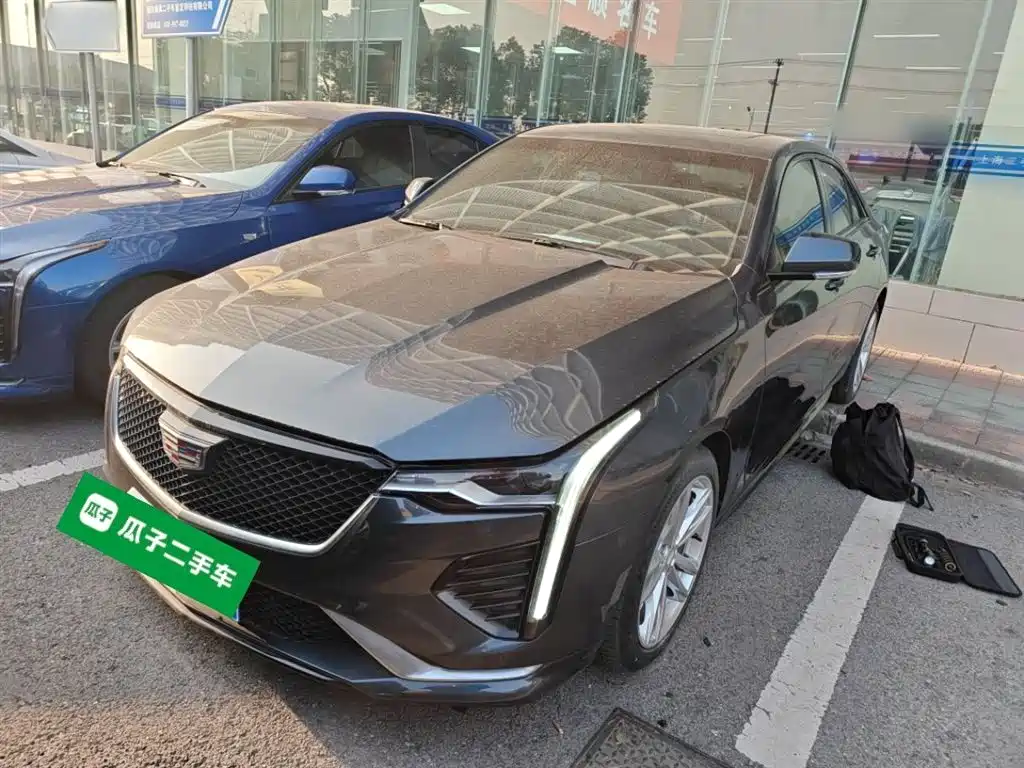 CADILLAC CT4