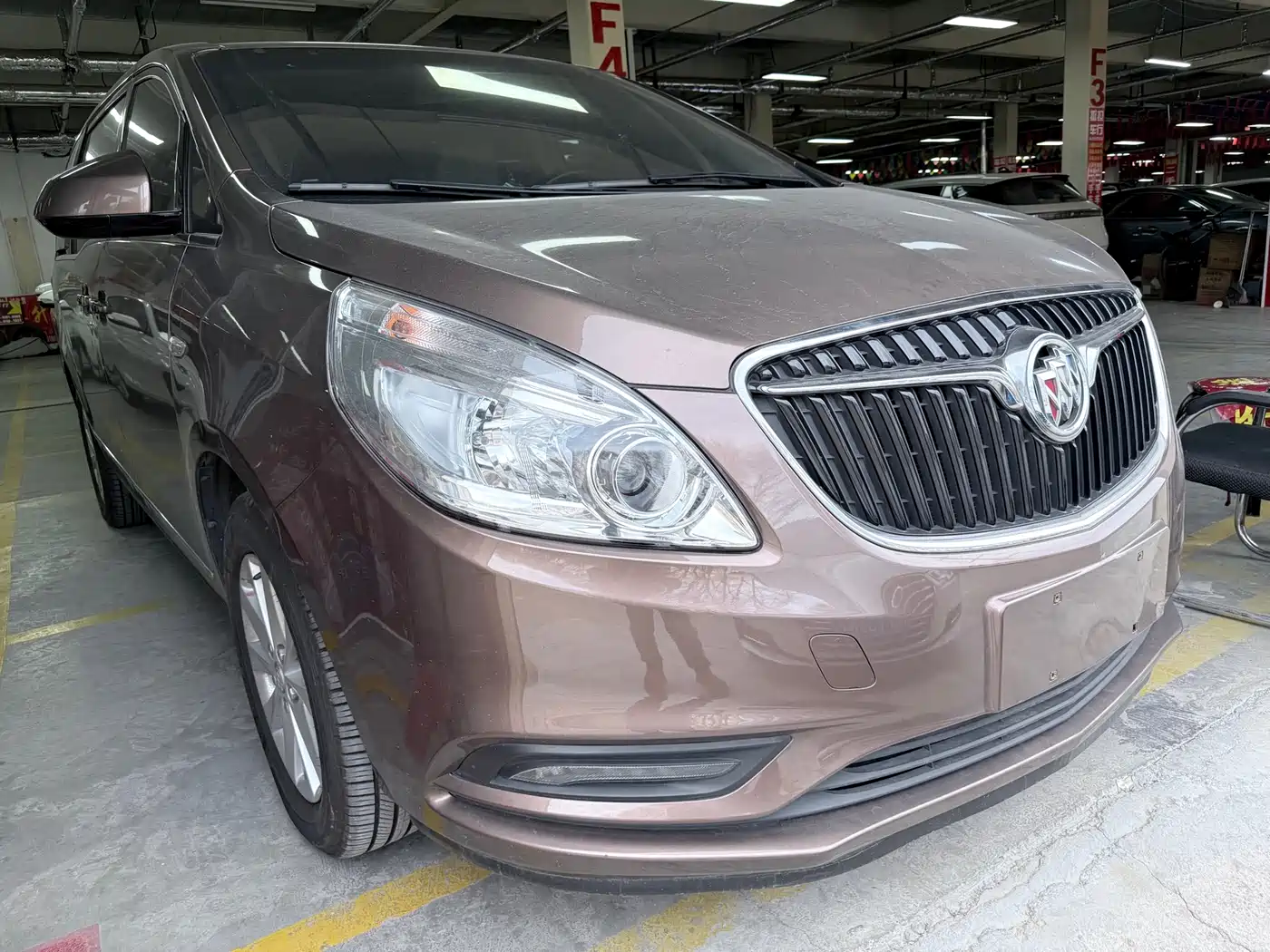 Buick GL8 2018 28T Luxury Model China VI фото 3