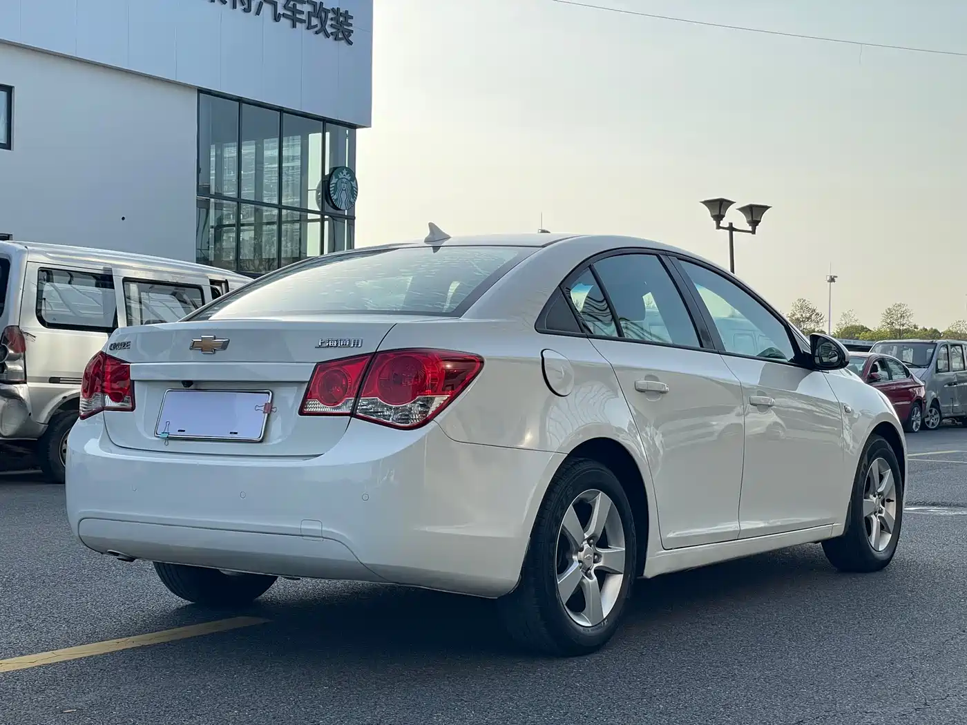 Chevrolet Cruze 2013 Model 1.8L SE AT фото 15