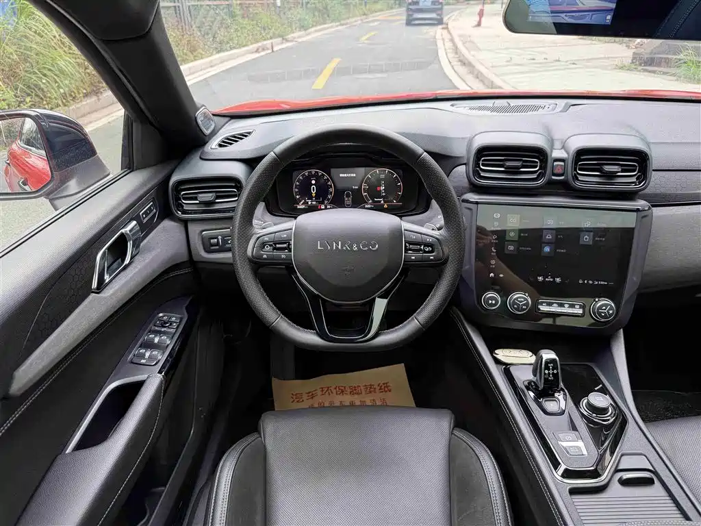 Lynk & Co 03 2021 2.0TD Auto Jin Champion Edition фото 11