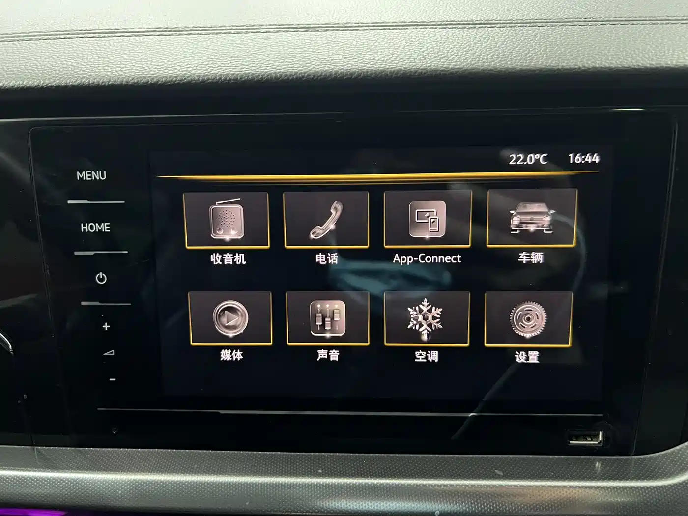 Volkswagen Passat 2022 280TSI Elite Edition фото 15