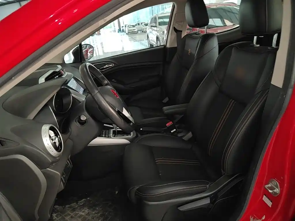BYD Yuan 2016 1.5L Automatic Luxury фото 15