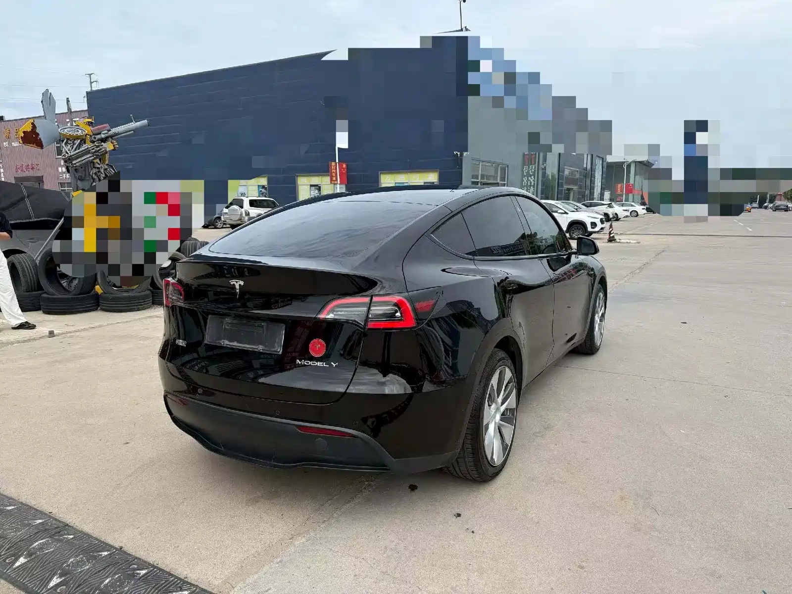 Фото 6 - Tesla Model Y