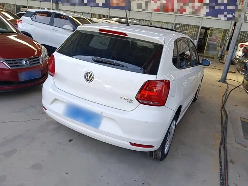 Фото 7 - Volkswagen Polo