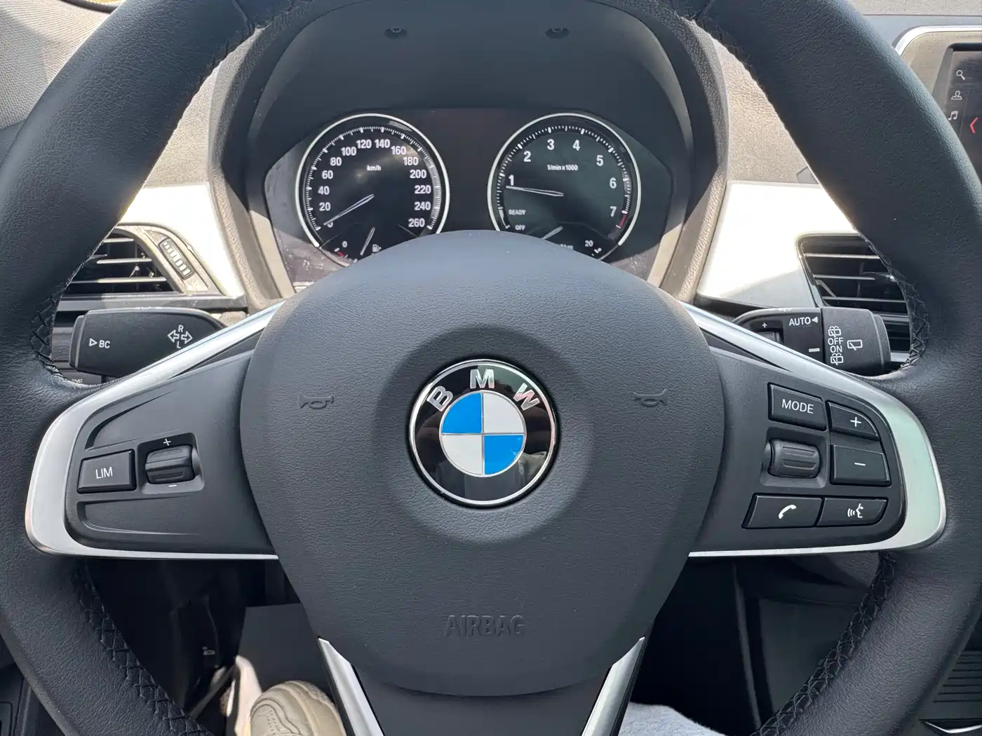 BMW X1 2019 sDrive20Li Leading Model фото 14