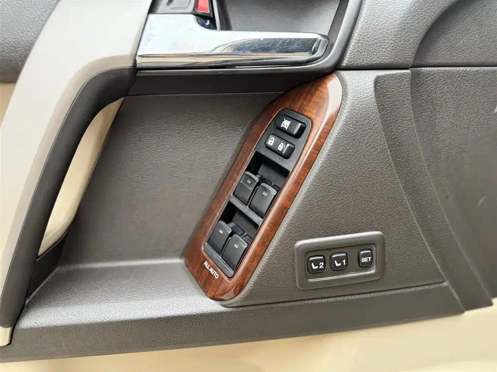 Toyota Prado 2010 4.0L Automatic VX NAVI фото 16