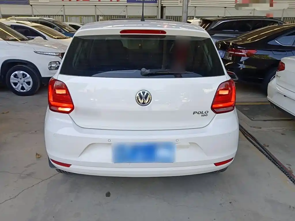 Фото 6 - Volkswagen Polo