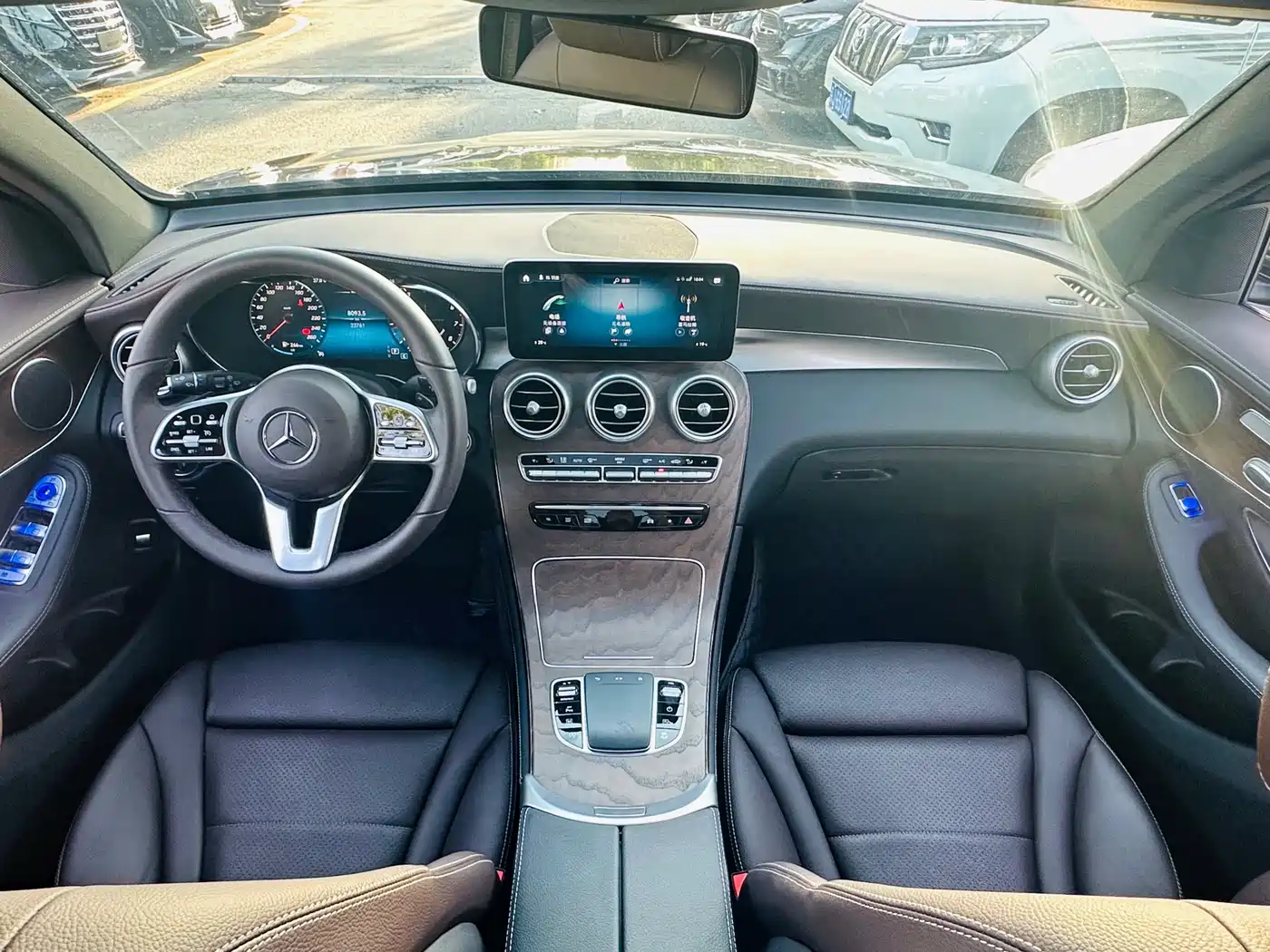 Mercedes-Benz GLC 2022 Model GLC 260 L 4MATIC Luxury Edition фото 19
