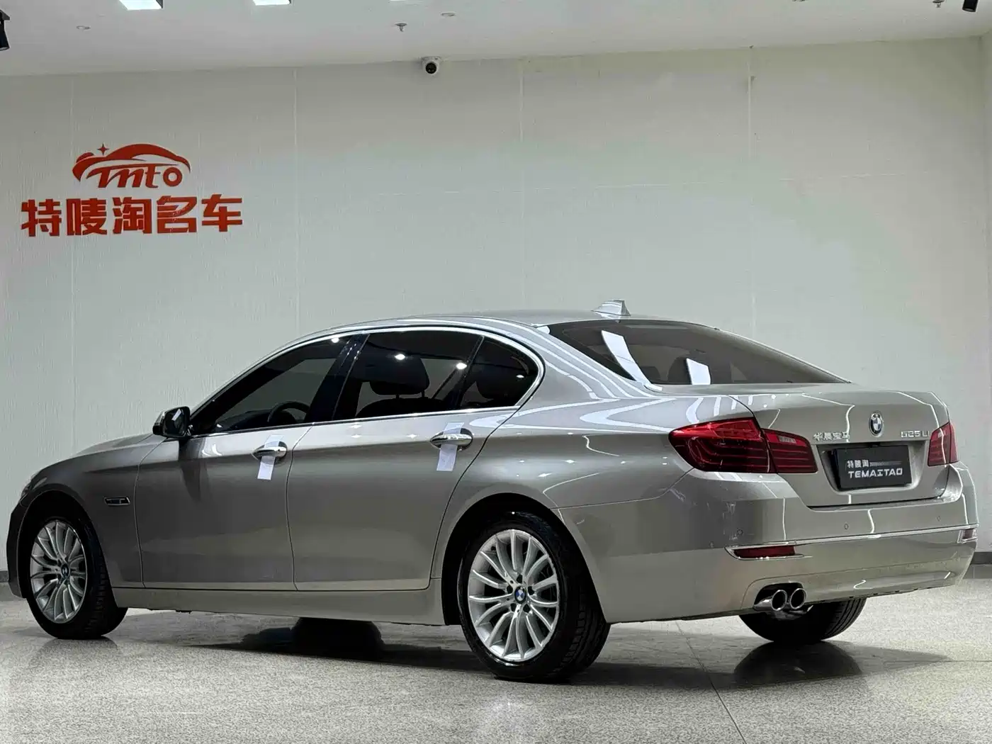 BMW 5 Series 2014 525Li Luxury Design Package фото 4