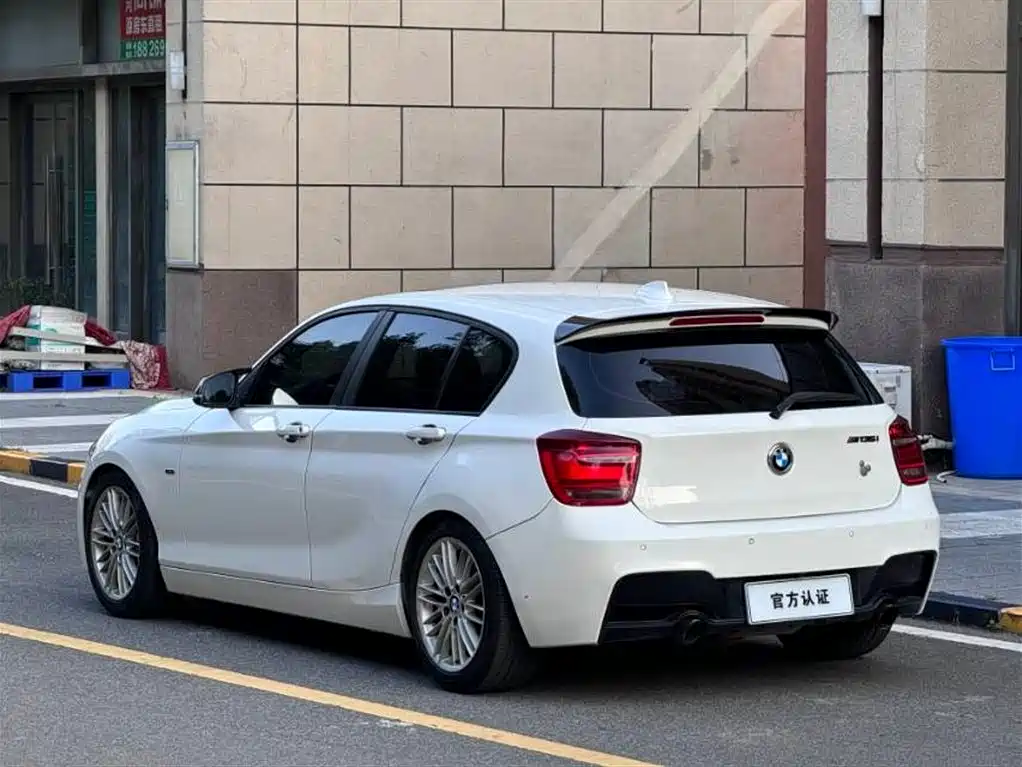 BMW 1 Series (Import) 2012 118i Sport фото 4