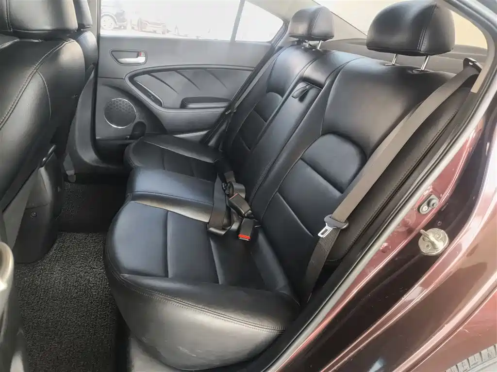 Kia K3 2015 1.6L Automatic GLS фото 17