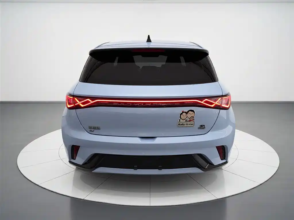 BYD Dolphin 2021 Model 405km Fashion Edition фото 12