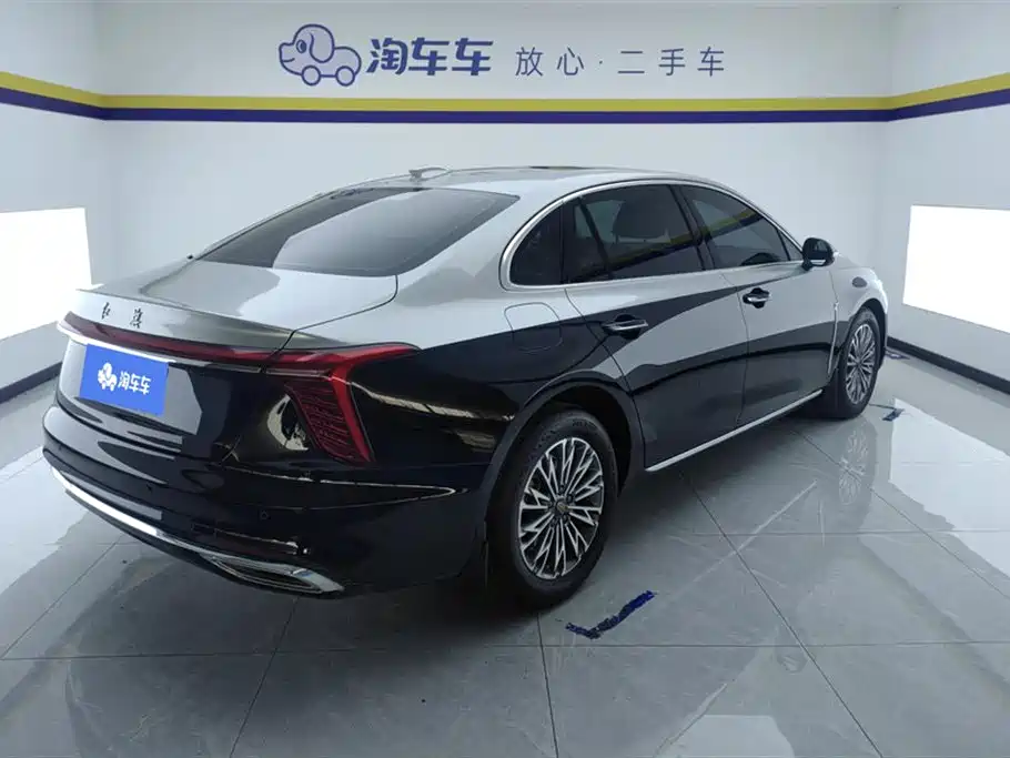 Hongqi H5 2024 1.5T DCT Smart Connect Flag Rhythm Edition фото 3