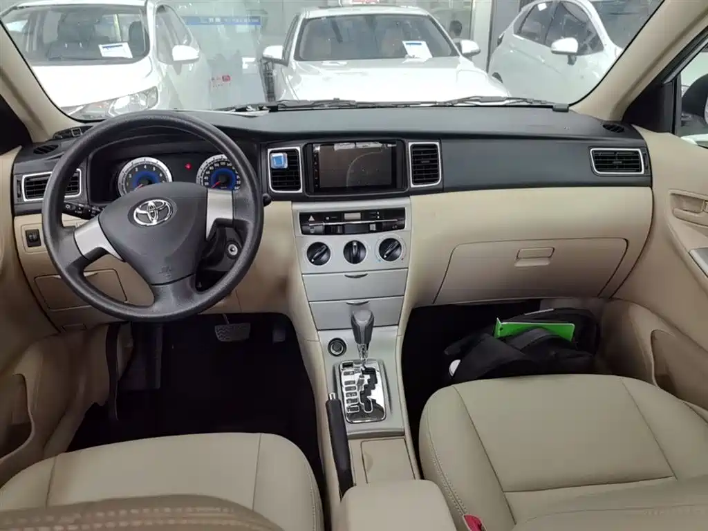 Toyota Corolla 2013 1.6L Automatic Excellence Edition фото 10
